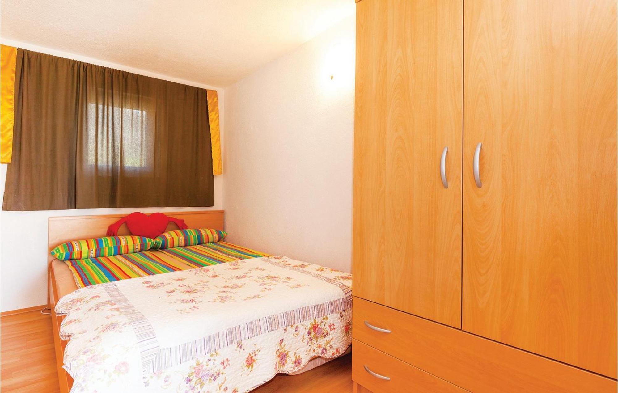 Gorgeous Apartment In Klenovica With Kitchen Esterno foto