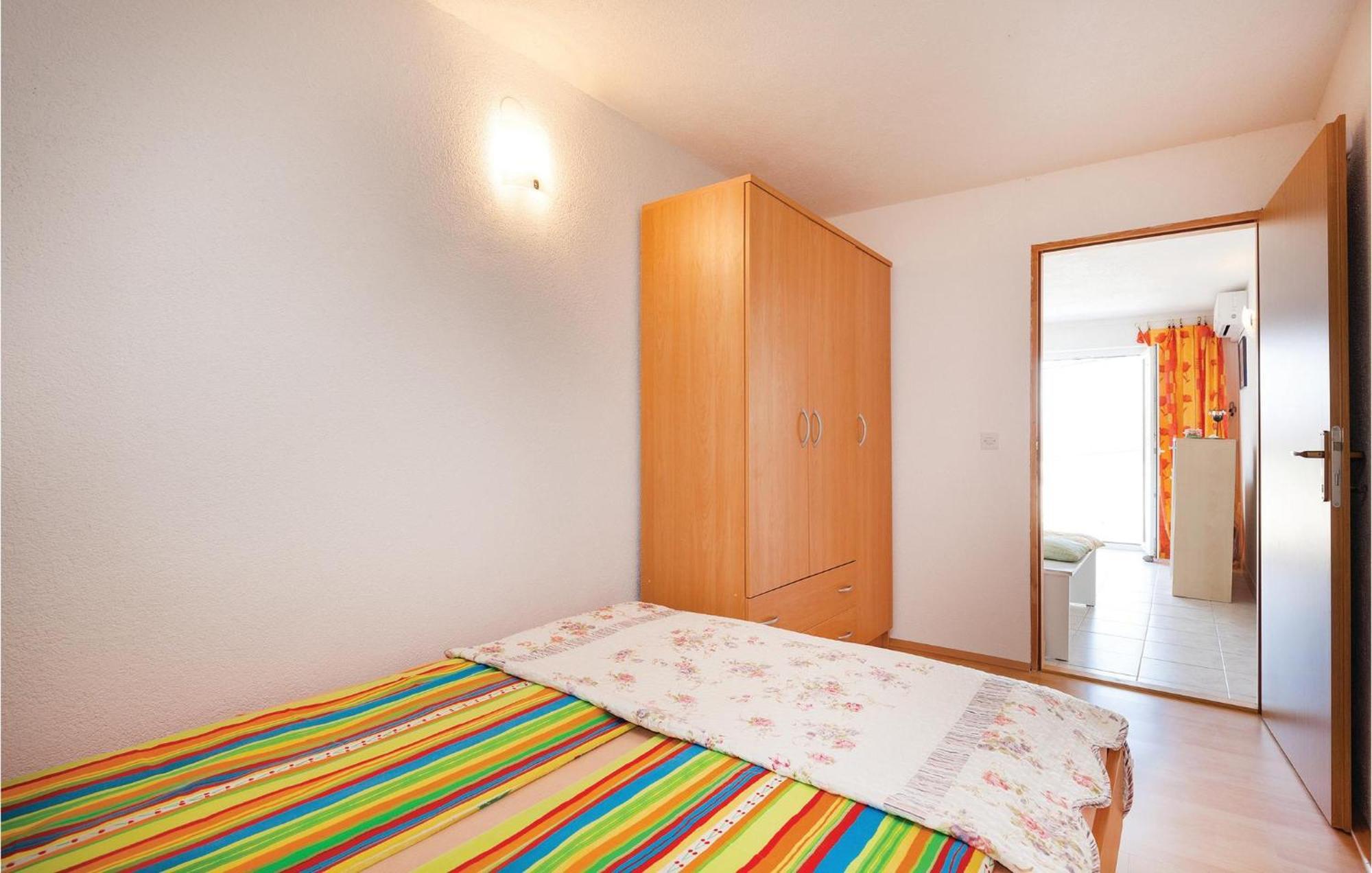 Gorgeous Apartment In Klenovica With Kitchen Esterno foto
